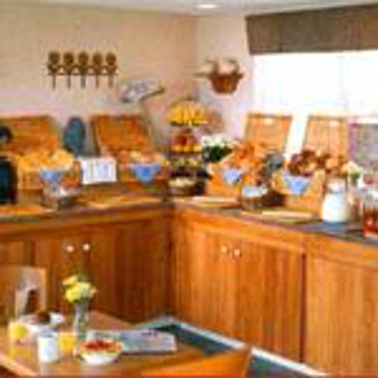 Days Inn By Wyndham Rutland/Killington Area Bagian luar foto